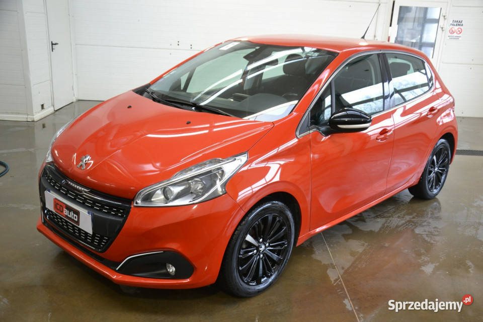 Peugeot 208 12 benzyna 110 ładny kolor Kęty