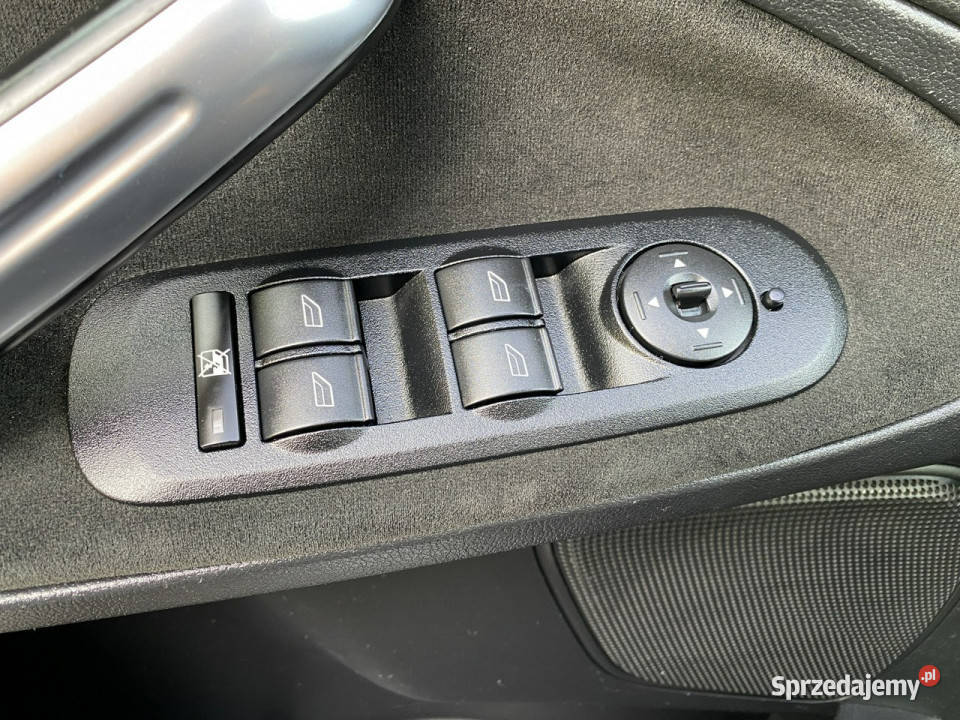 Ford Galaxy GHIA 20 benzyna Niski oryginalny