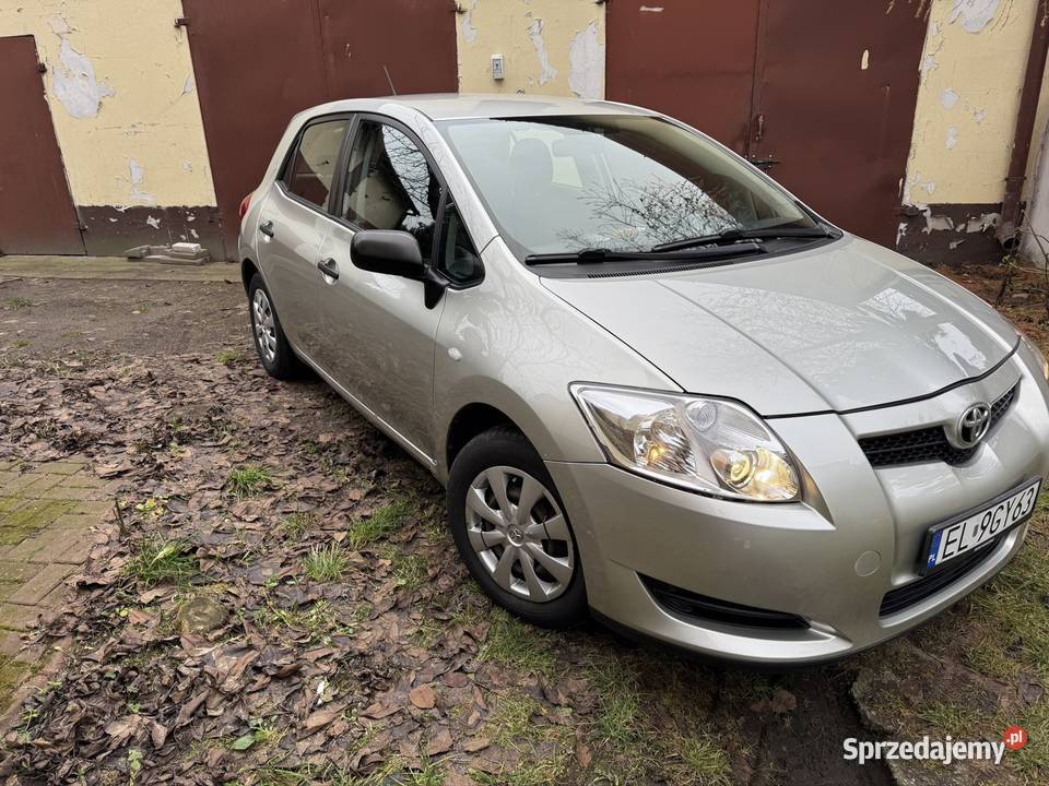Toyota Auris nieuszkodzony Sierpc