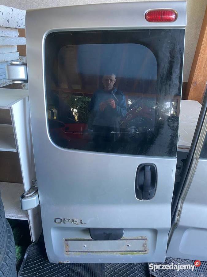 Tylne kompletne drzwi Vivaro Trafic Primastar