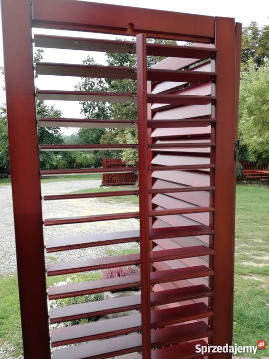 Parawan z ruchomymi żaluzjami