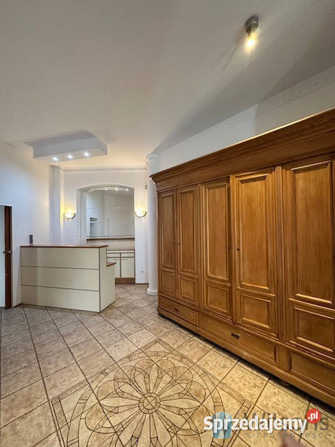 Wynajem lokalu 131m2 Warszawa