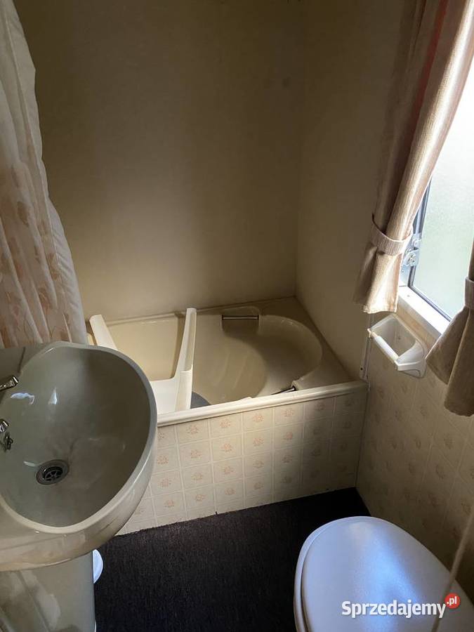 Domek holenderski angielski przyczepa kempingowa Niechorze