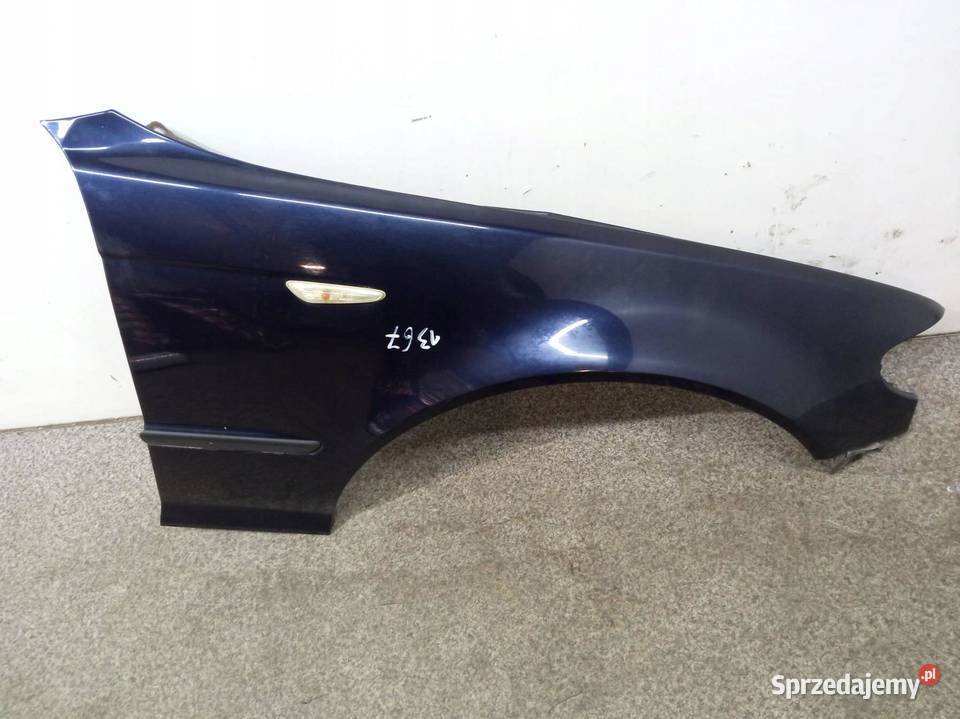 BŁOTNIK PRAWY PRZÓD LIFT FL LCI GRANATOWY Bmw