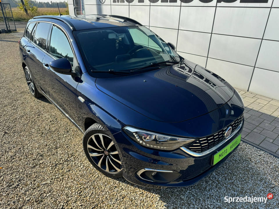 Fiat Tipo tjet Lounge aktywny tempomat kamera II Rok produkcji 2017