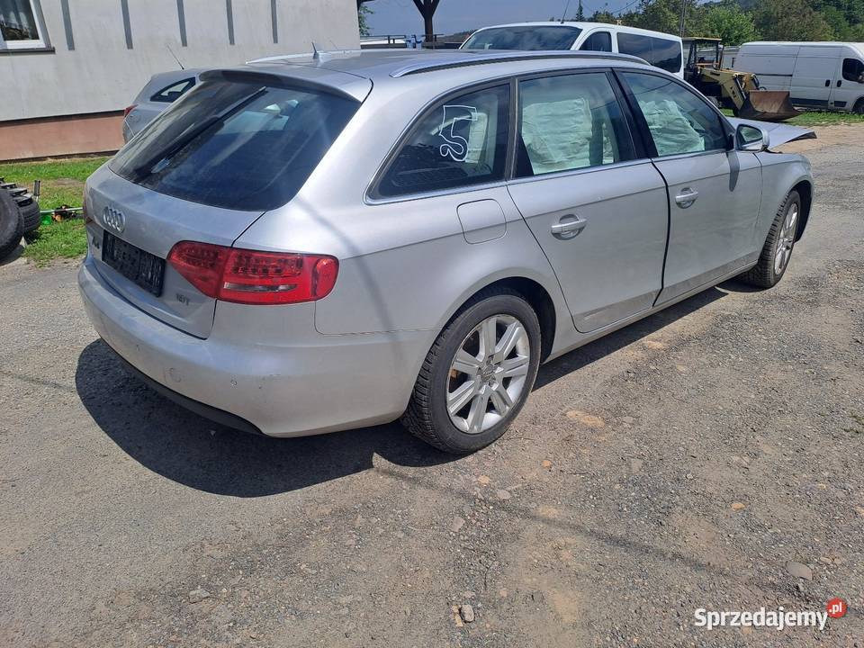 Audi a4b8 18 Benzyna uszkodzone Chocznia