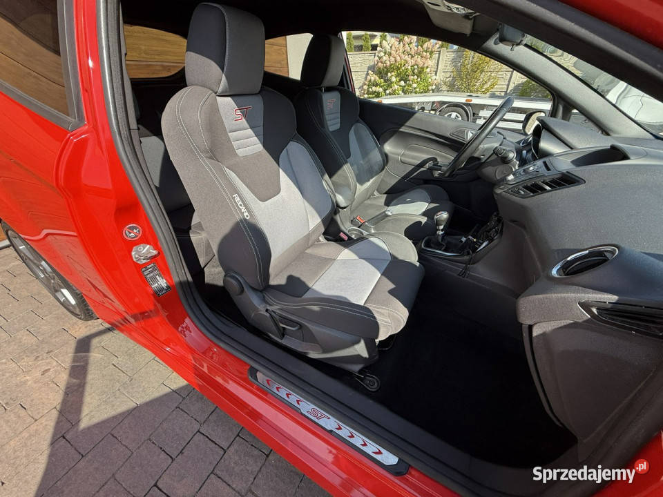 Ford Fiesta 16 ST 182 fotele Recaro z Niemiec czerwony