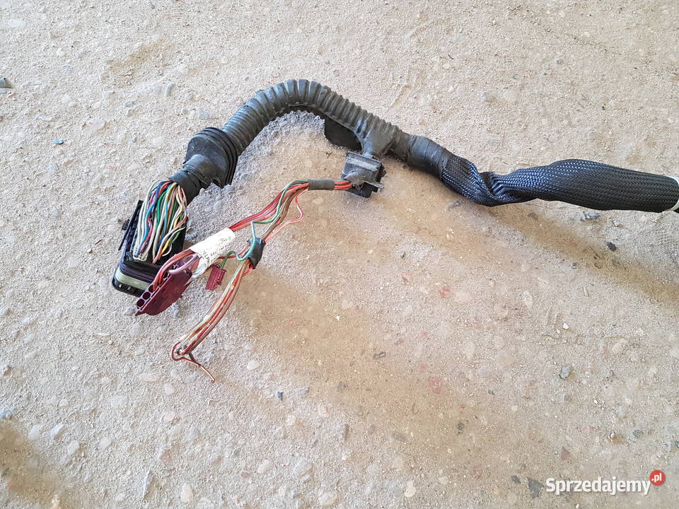 MERCEDES 30CDI INSTALACJA SILNIKA WIAZKA WTYCZKA Rok produkcji 2008 Układ elektryczny