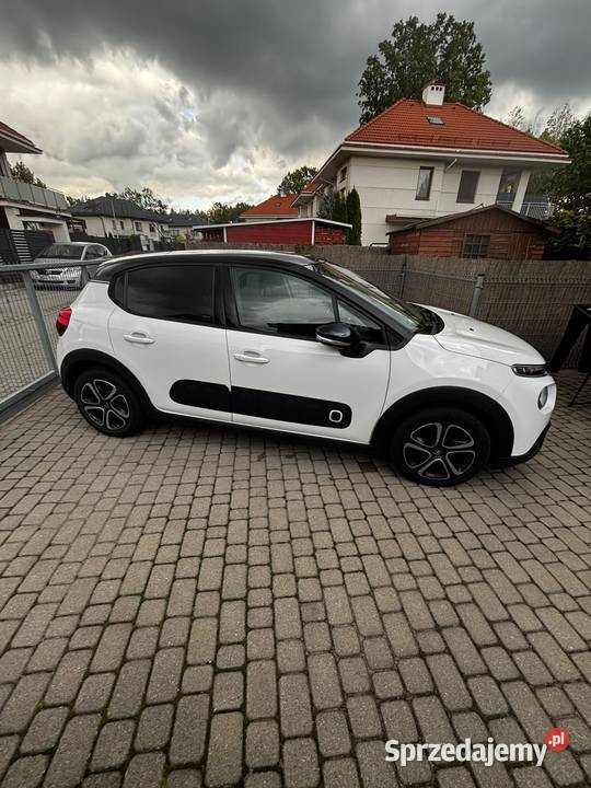 Sprzedam Citroen C3 SHINE 12 PureTech 82 Salon Zielonka