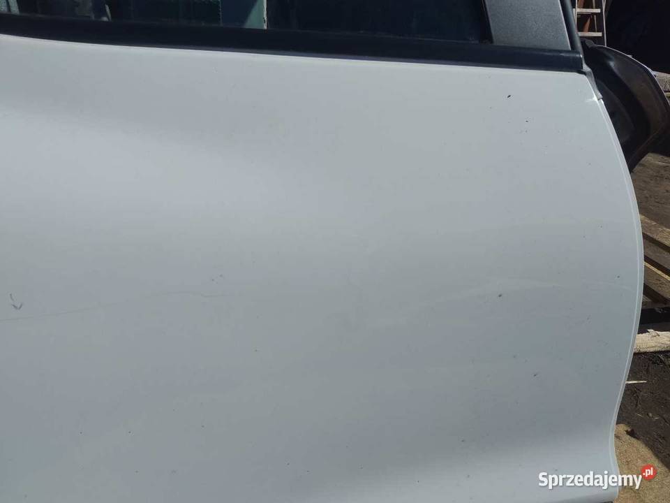 DRZWI PRAWY TYŁ DV369 RENAULT CLIO IV