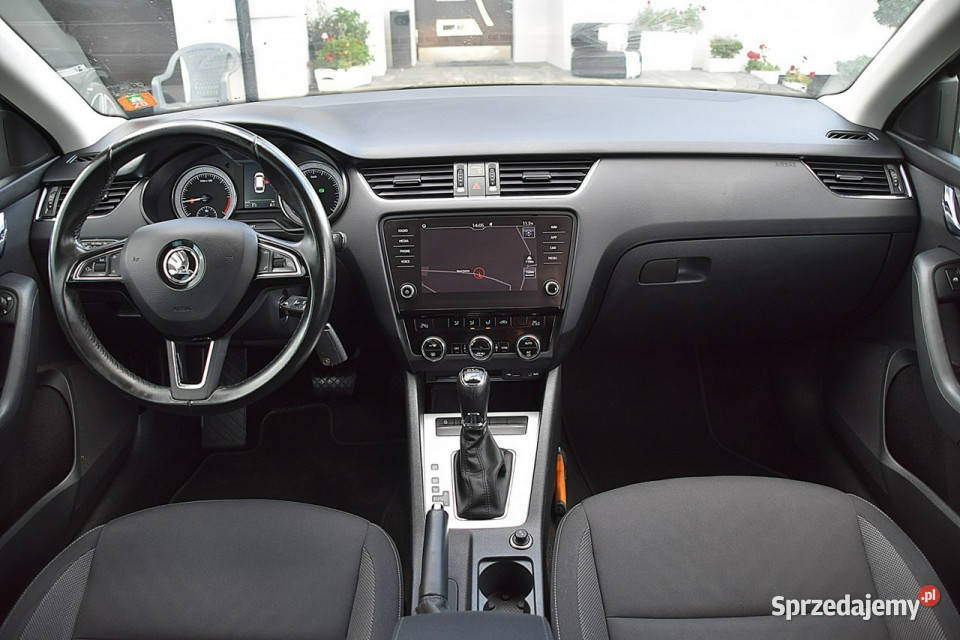 koda Octavia 16TDI 115 DSG Navi Led Gwarancja czujnik zmierzchu Nowe Kucice sprzedam