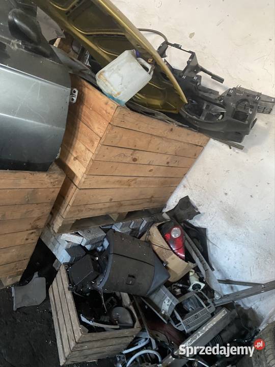 Części samochodowe Alfa Romeo 147 drzwi klapa Klapy bagażnika Cudzynowice