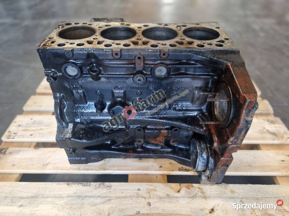 Blok silnika Holland T6175 T6125 T6145 Silnik i osprzęt Byków