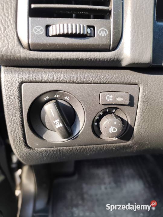 Ssangyong Rexton W 20 Sapphire 4x4 manualna Głowienka
