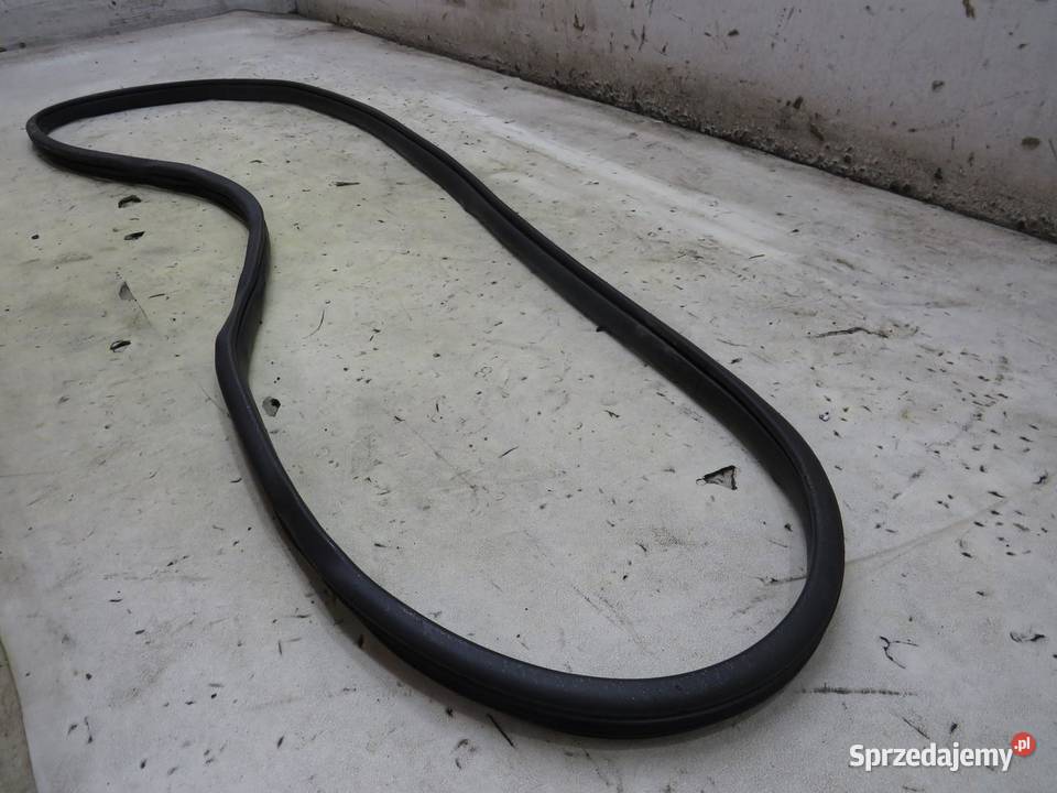 USZCZELKA DRZWI LEWY TYŁ MAZDA 3 BM SEDAN 13 osobowe Części samochodowe