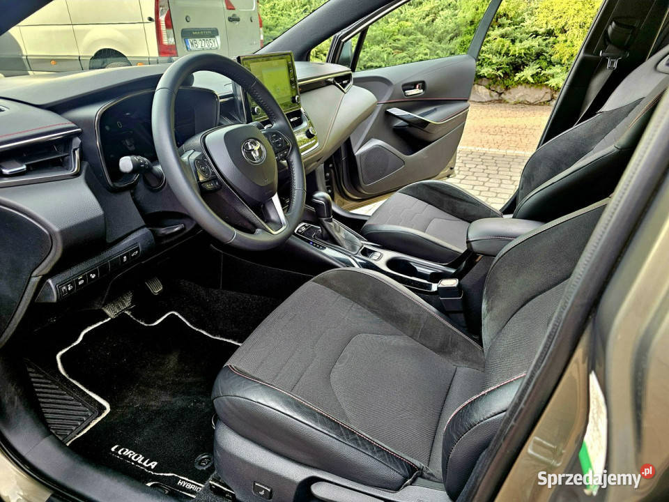 Toyota Corolla 20 Hybrid 184 Full Wersja brązowy