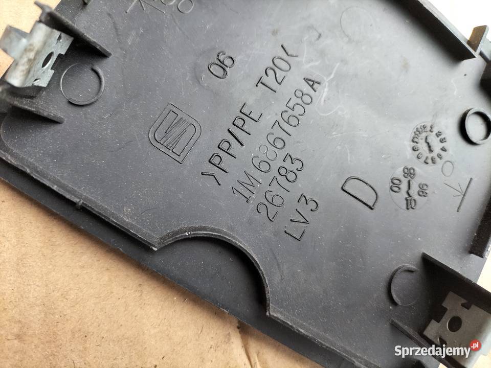 Zaslepka klapy tylniej SEAT OE 1M6867657A Kamień-Kolonia