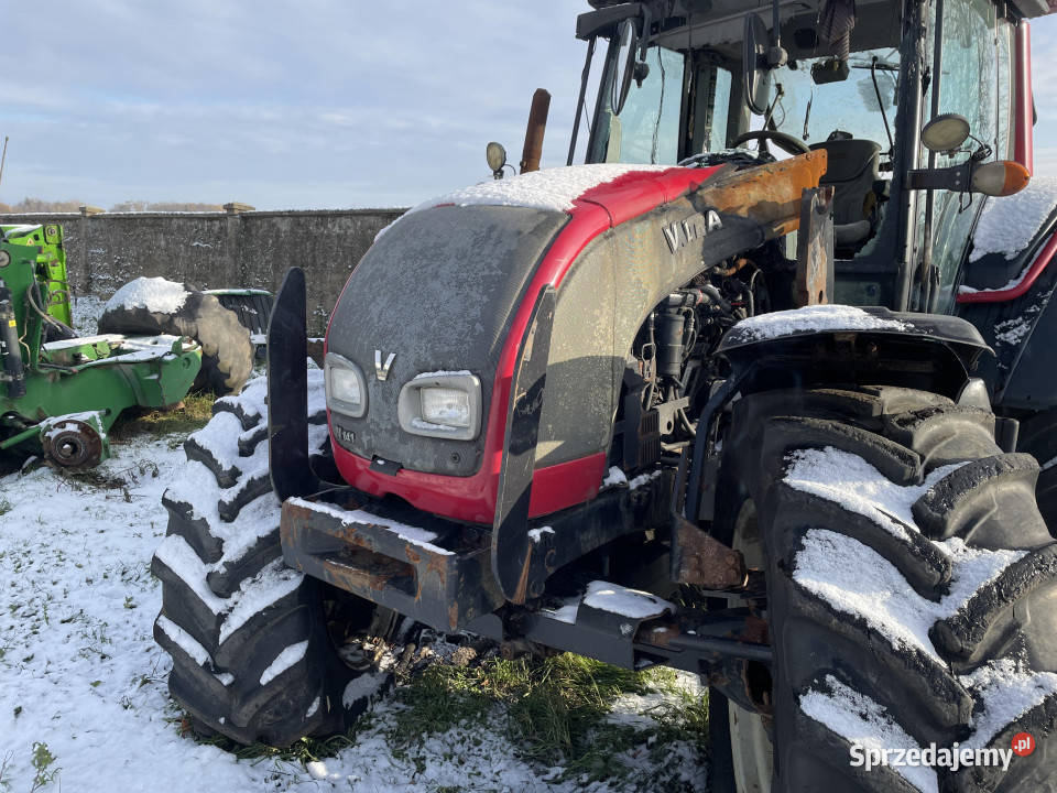Valtra N141 traktor na części Jastrzębniki sprzedam