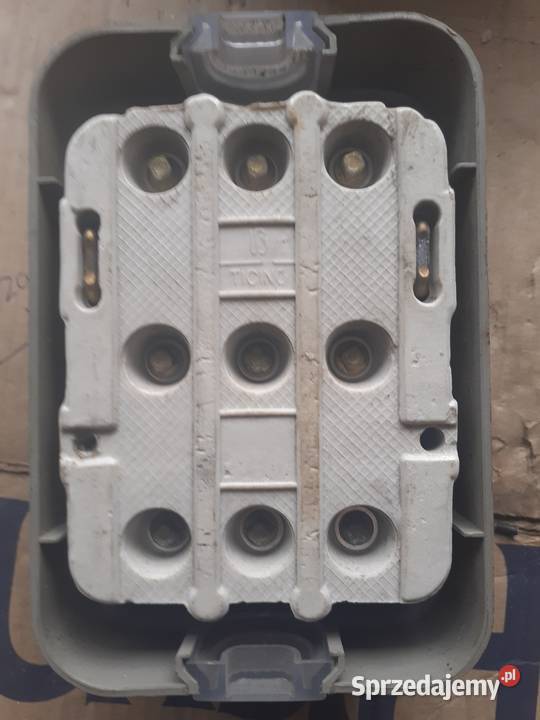 Wyłącznik z zabezpieczeniem 32A