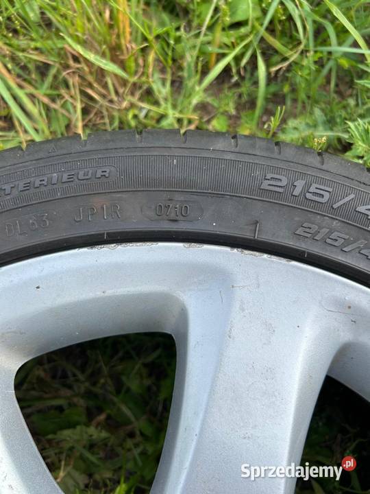 Oryginalne felgi aluminiowe Toyota 17 opony Bobowo sprzedam