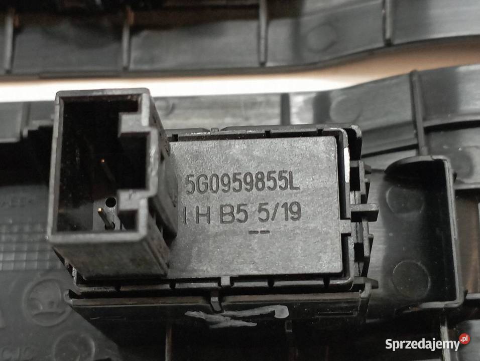PRZEŁĄCZNIK SZYB 5G0959855L TYŁ LEWY PRAWY Skoda