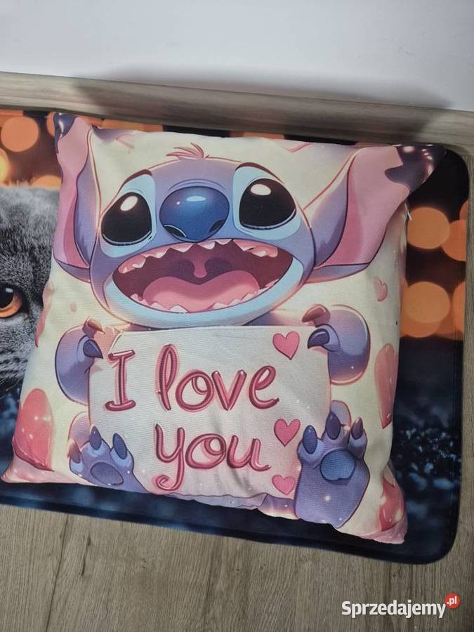Nowy komplet poduszka z poszewką Stitch I love