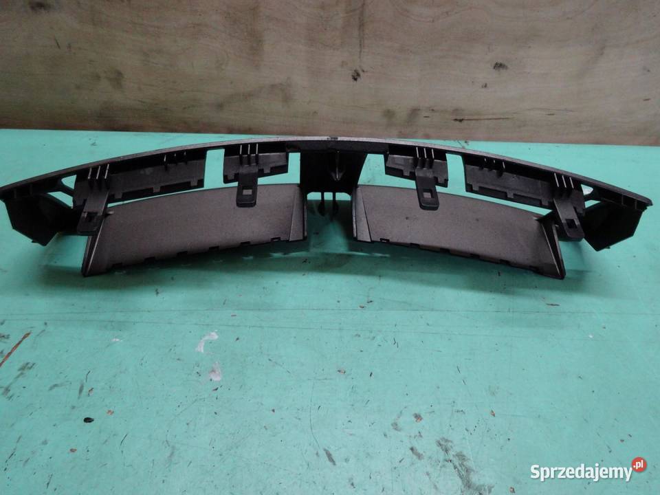 LEXUS IS II 06r panel wewnętrzny nawiewów sprzedam