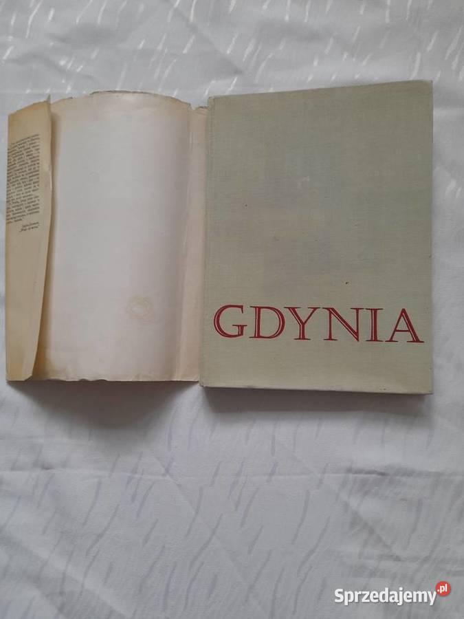Sprzedam album o Gdyni z 1957r autorzy Szypowscy Poznań
