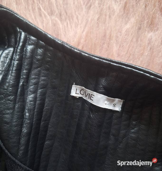 Czarny lakierowany płaszczyk Lovie 36 Wiosenna/Jesienna Kraków