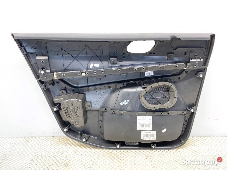 BOCZEK DRZWI PRAWY PRZÓD PEUGEOT 3008 Crossover sprzedam