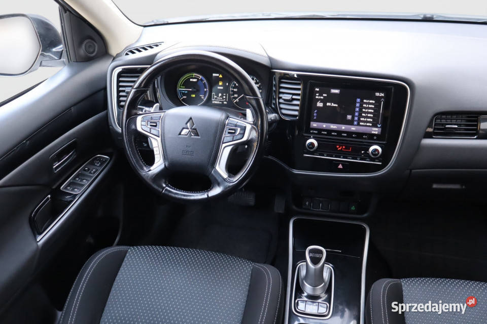 Mitsubishi Outlander 24 PHEV