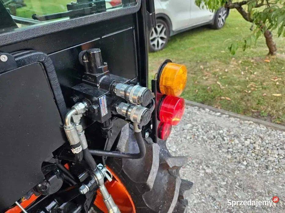 Komunalny Hinomoto silnik YANMARHM255 Biskupice