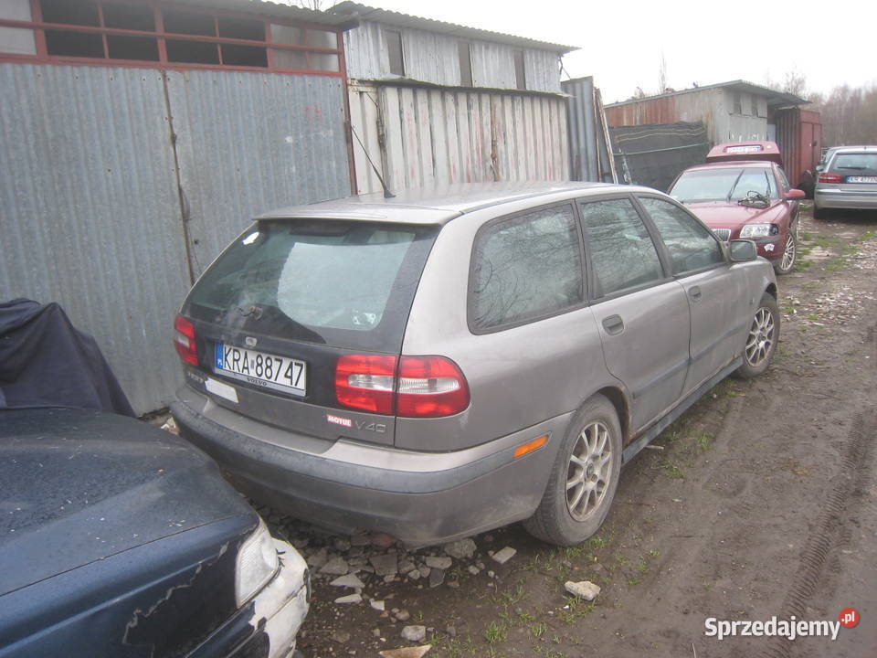 Spoiler lotka klapy tylnej tył Volvo v40 9604