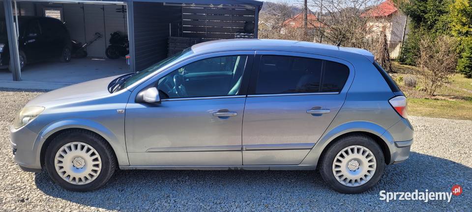 Opel Astra H 18 benzyna 2004r benzyna Dubiecko sprzedam