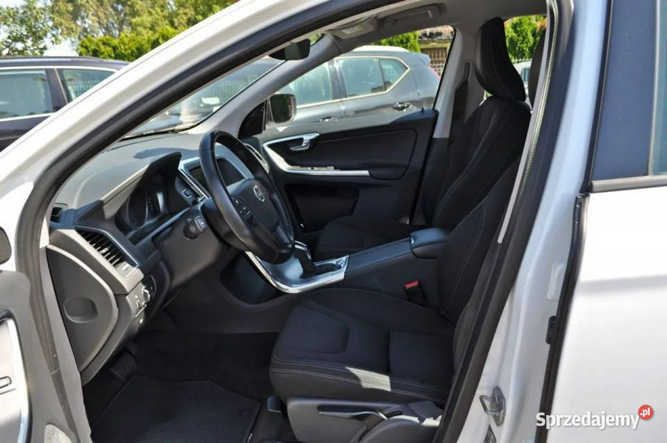 Volvo XC 60 VOLVO XC60 20 D3 150 Salon VAT23