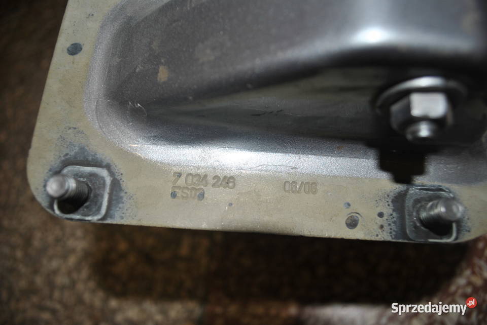 Zawias klapy bagażnika BMW E60 SILBERGRAU A08 Poręba