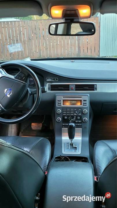 Volvo xc70 24d D5 185 gniazdo AUX Cudzynowice