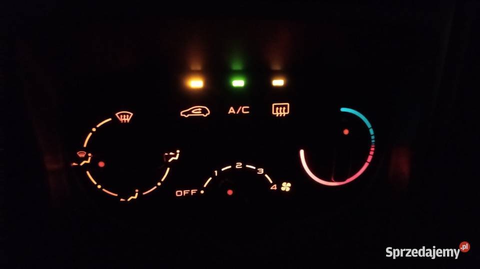 Peugeot 307 16 benzyna 2003 88 przebiegu klima autoalarm Konin