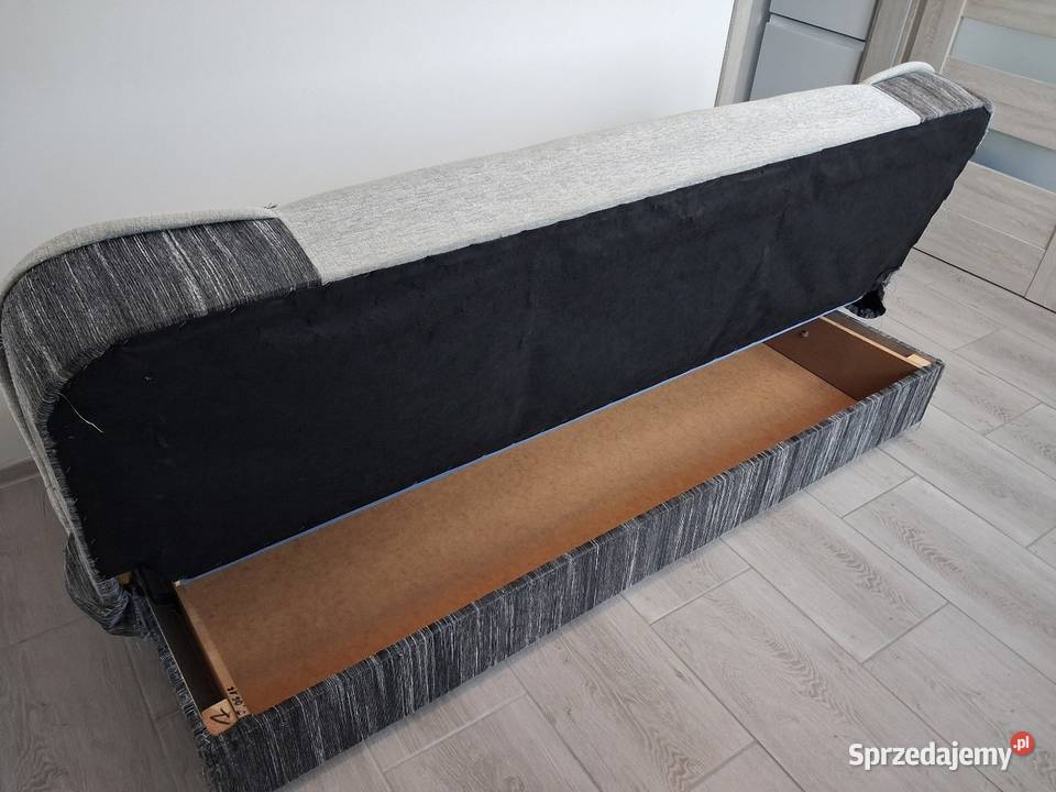 Malo używana kanapa wersalka 110x200 tkanina Będzino