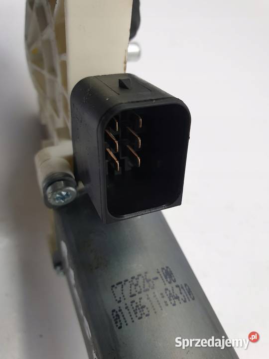 Mercedes A205 W205 SILNICZEK SZYBY prawy tył Rudka