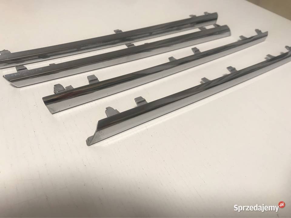 Mercedes E Klasa W207 listwy chrom grilla Rzeszów