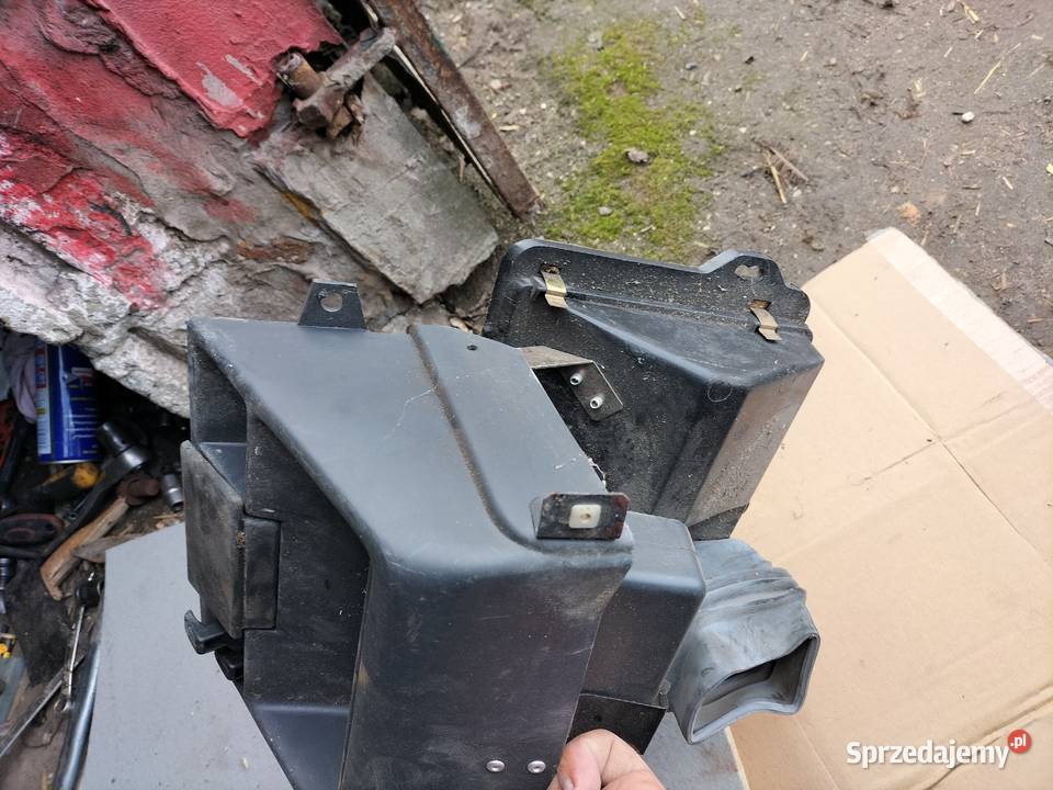FIAT 126P 126 P ELEGANT MALUCH RAMKA RADIA Wyposażenie wnętrza Kamień-Kolonia