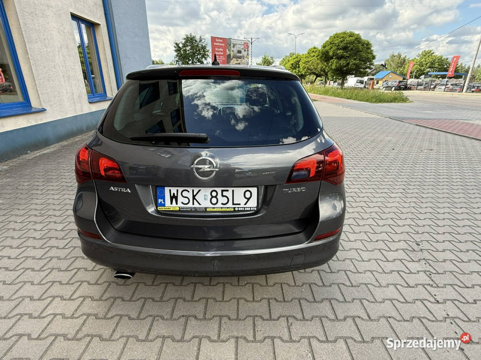 Opel Astra Opel Astra J 16T 2011 Automat