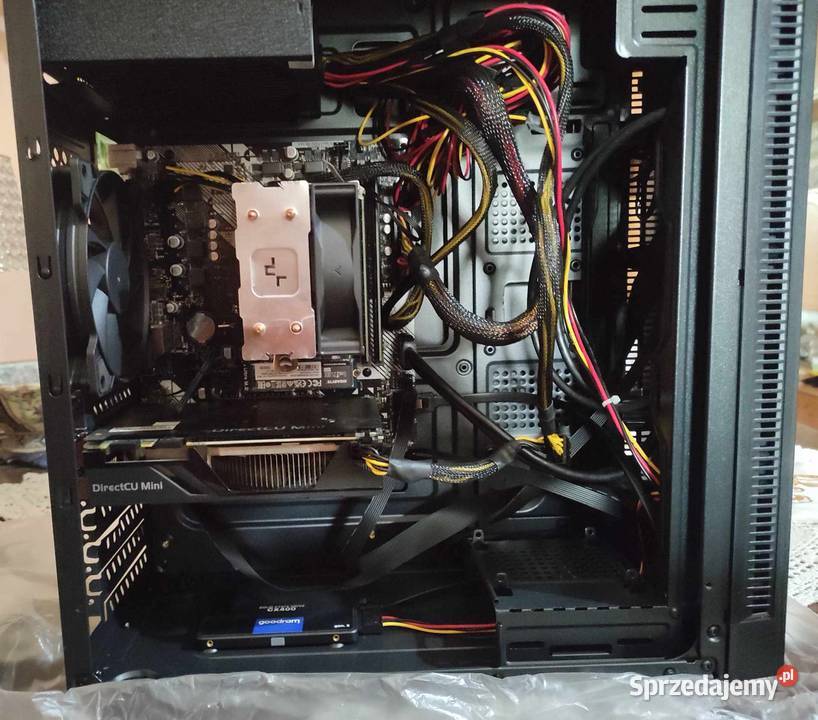 Komputer stacjonarny z monitorem 16 GB ram i 1 Taktowanie procesora 3.6 Bydgoszcz