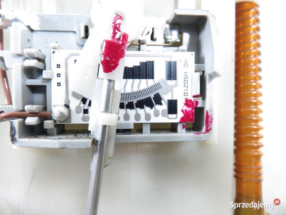 POMPA PALIWA KIA CEED I liftback ED 14 16V 109