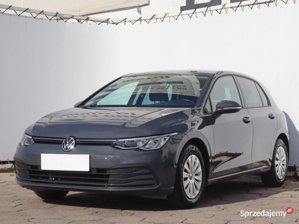 VW Golf 10 TSI nieuszkodzony