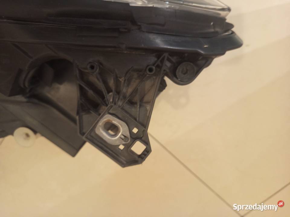 Reflektor prawy Merc a klasa orginalny w176 osobowe Rzeszów