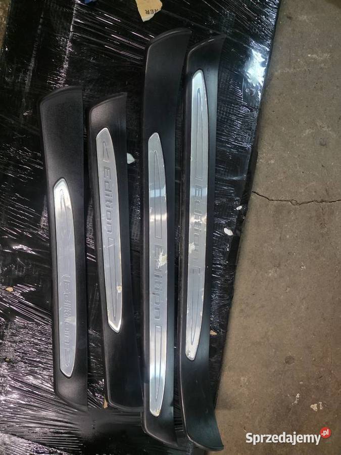 Listwy progowe ozdobne BMW E60 EDITION Skrzeszew