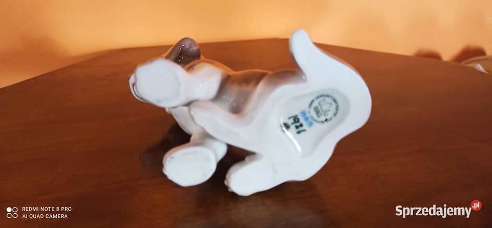 Figurka pieska
Niels Nielsen Bernardyn szczeniak Porcelana i szkło pomorskie