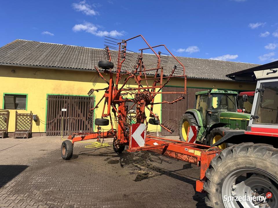 Zgrabiarka Kuhn 751 Kuhn Cisew